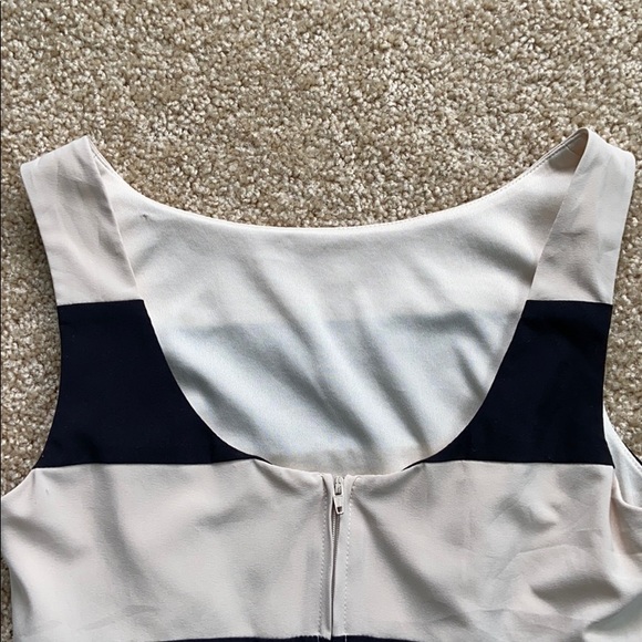 BLACK AND WHITE DRESS - Picture 5 of 7